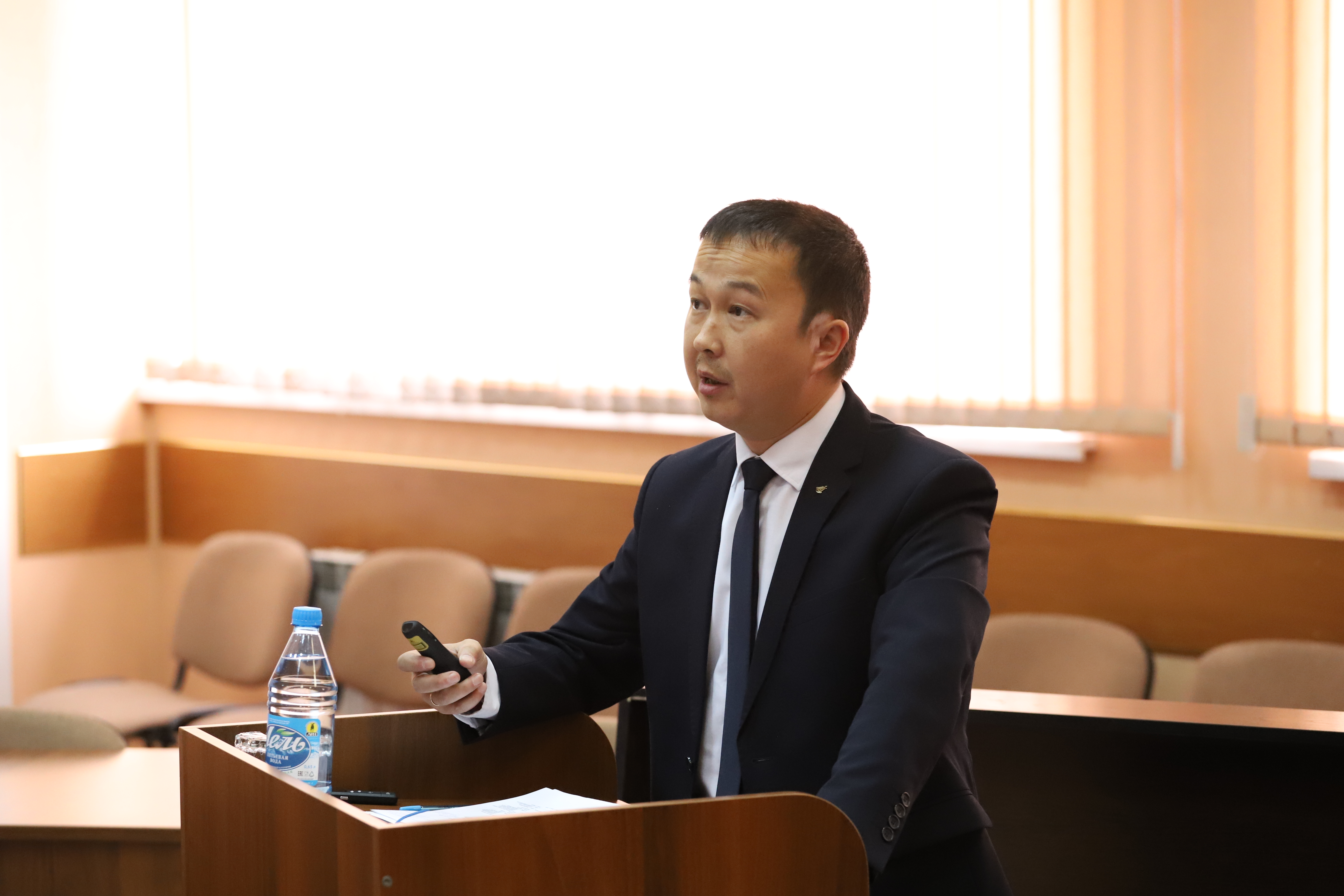 Андрей Шулбаев принял участие в выездном заседании комитета Верховного Совета республики.