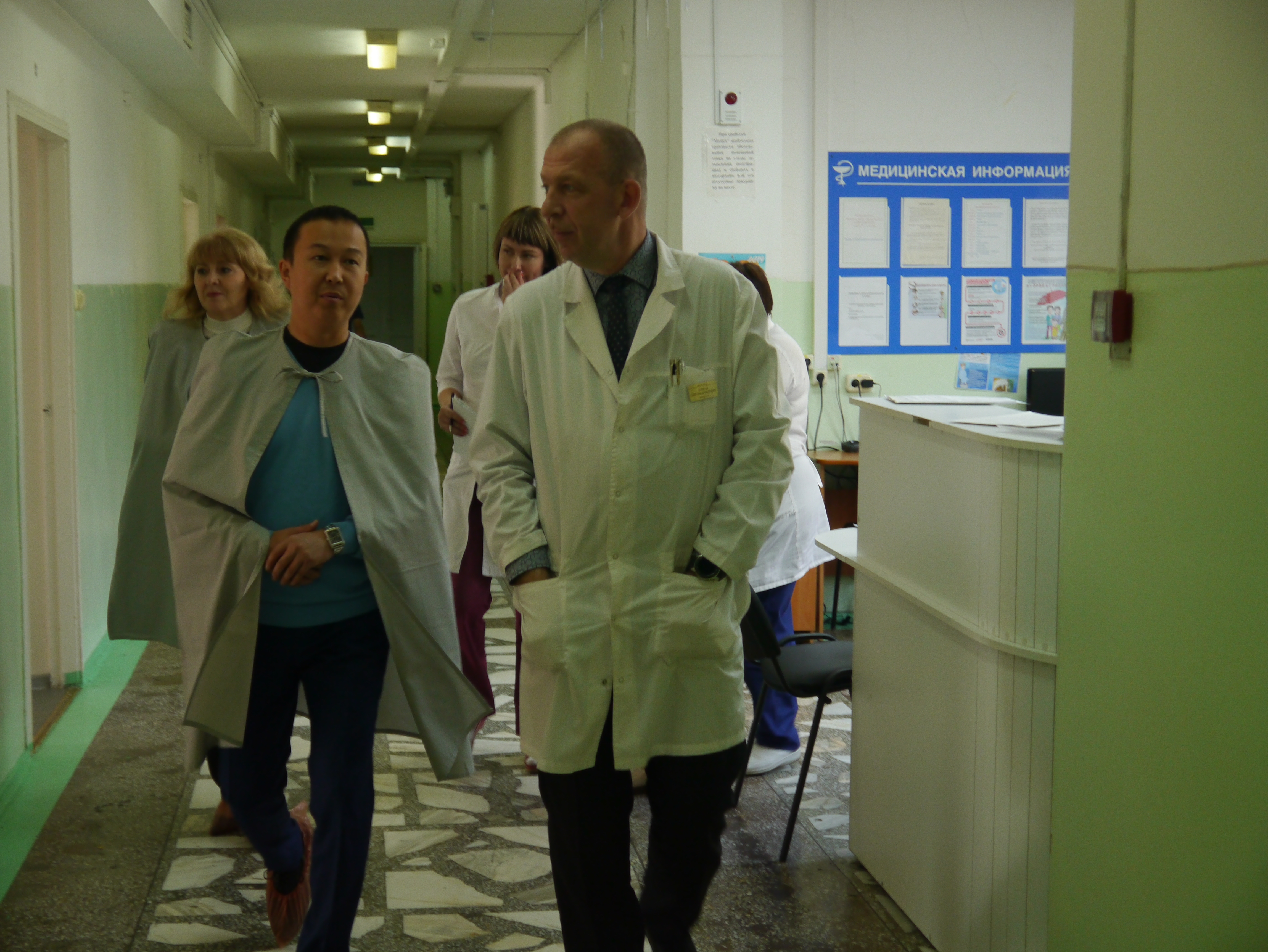 Андрей Шулбаев посетил онкологический диспансер